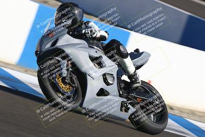 media/Nov-01-2025-TrackDaz (Sat) [[2b4d5192bc]]/A Group/2pm (Turn 6)/